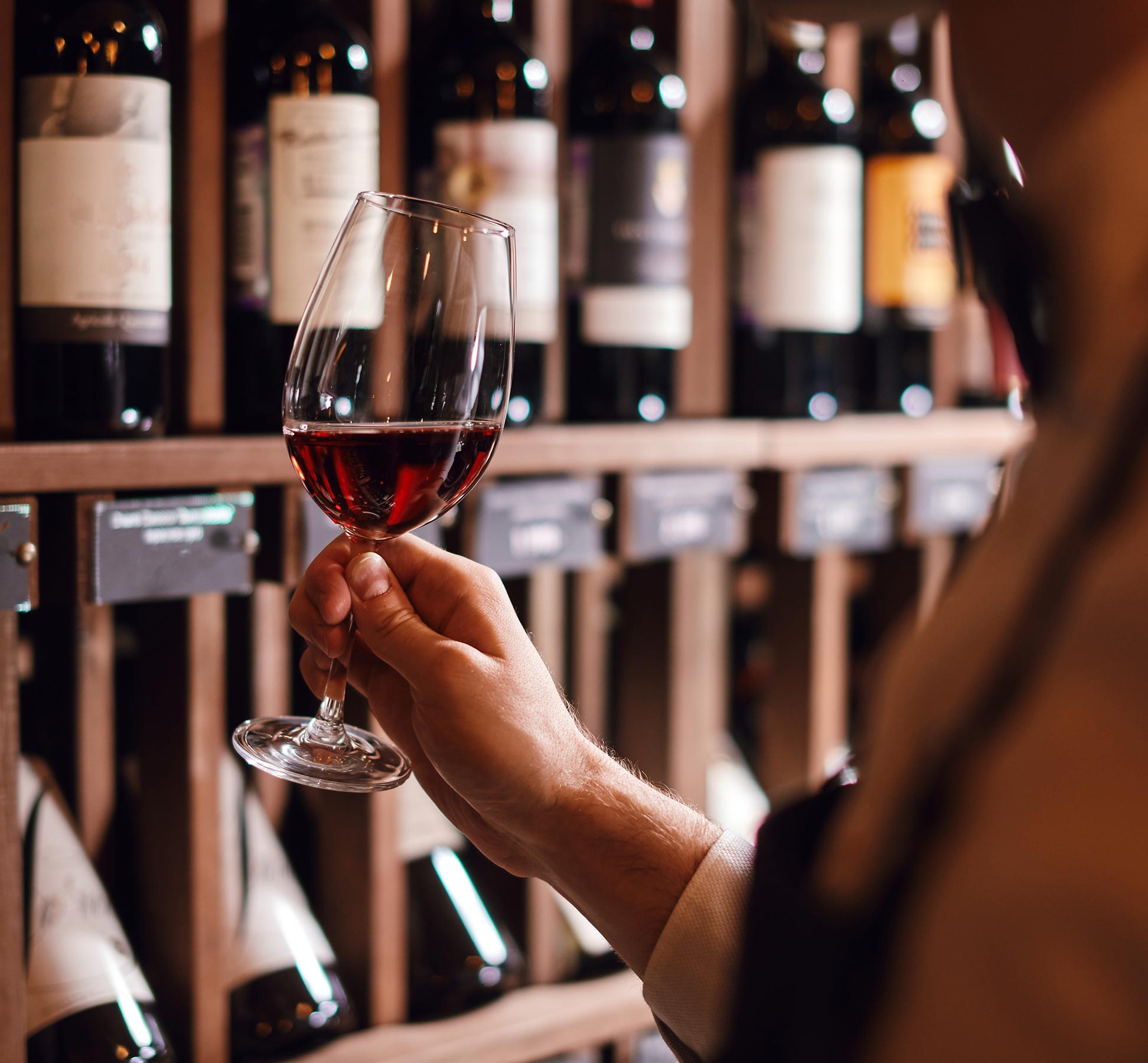 Cave à vins à Pont-l'Abbé